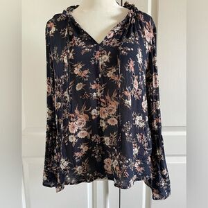 Lucky Brand Women’s Blue Floral Top Size Small